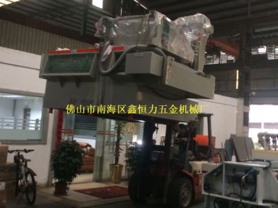 福建客户不锈钢锅片蚀刻机装车发货！